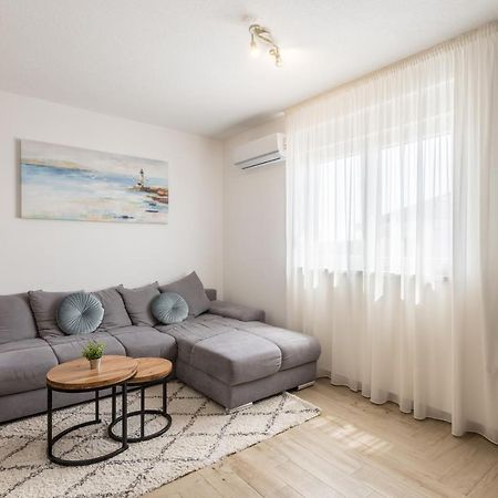 Apartment Vigo Kaštela エクステリア 写真