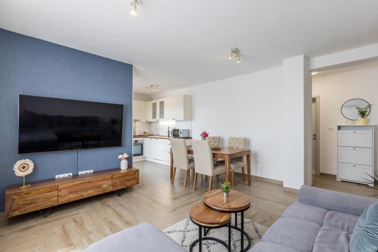 Apartment Vigo Kaštela エクステリア 写真