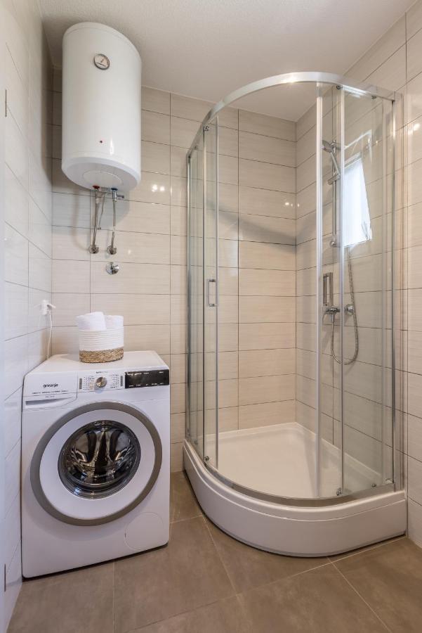 Apartment Vigo Kaštela エクステリア 写真