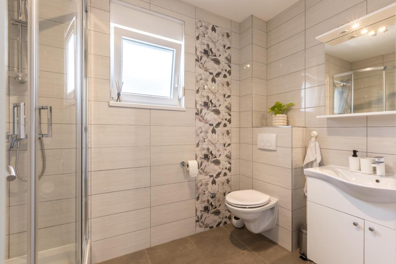 Apartment Vigo Kaštela エクステリア 写真